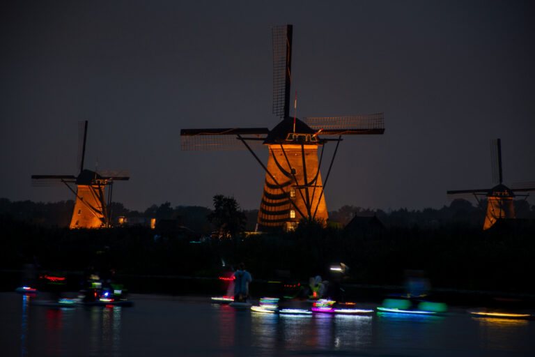 https://kinderdijk.nl/wp-content/uploads/2024/09/2024_Verlichtingsweek_Lisanne-Vermaas-scaled.jpg