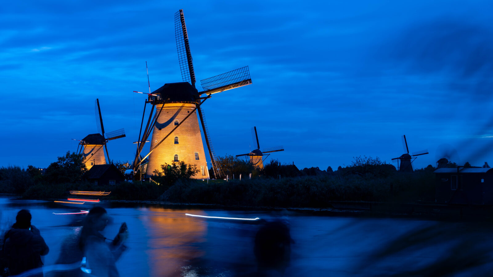 Verlichte molens van UNESCO Werelderfgoed Kinderdijk