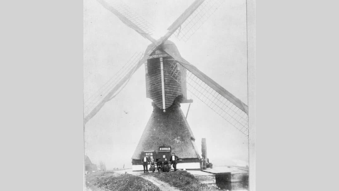 Blokkerse Wipmolen in Kinderdijk. Foto uit 1450