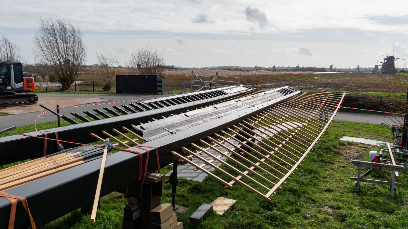 Nieuwe roedes met wieken in Kinderdijk