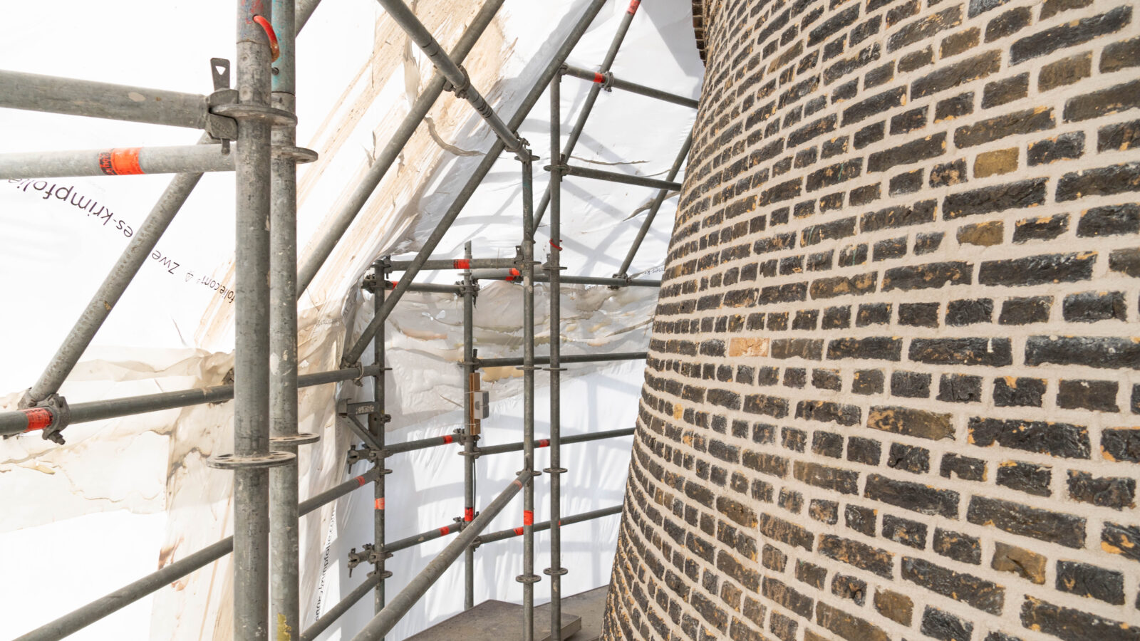 Het voegwerk van Nederwaard 5 in Kinderdijk